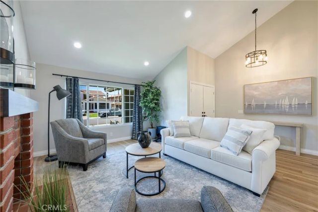 940 S Boone, Anaheim Hills, CA 92807