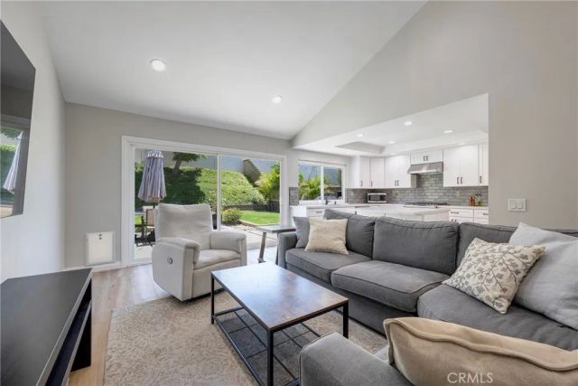 940 S Boone, Anaheim Hills, CA 92807