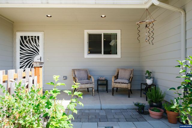 901 W Vine St, Lebanon, OR 97355