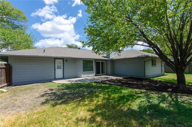 2007 Teakwood DR, Austin, TX 78757