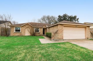 16335 Quail Park Drive, Houston, TX 77489
