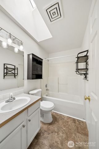 8708 132nd Street E, Puyallup, WA 98373