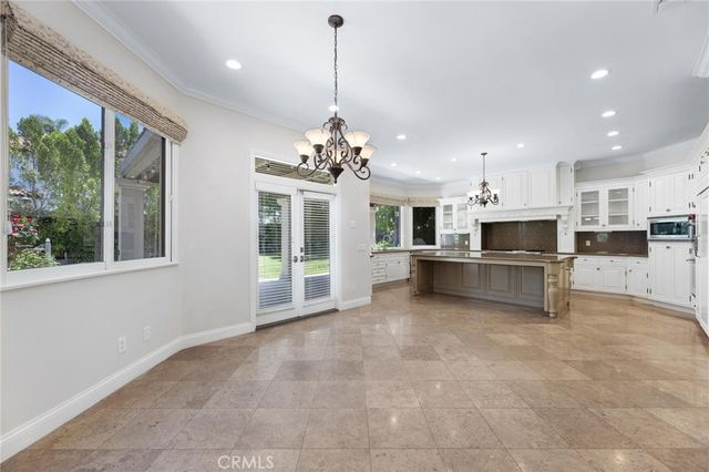 5512 Villawood, Calabasas, CA 91302