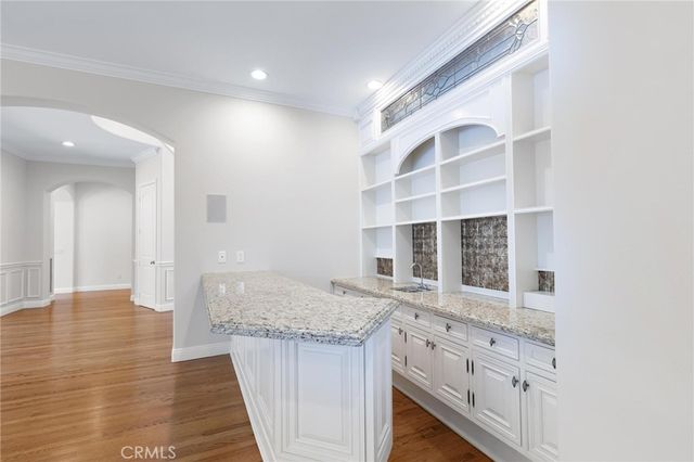 5512 Villawood, Calabasas, CA 91302