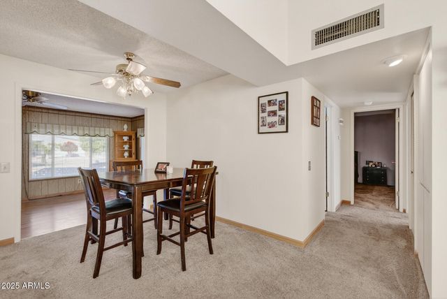 11034 W CRESTBROOK Drive, Sun City, AZ 85351