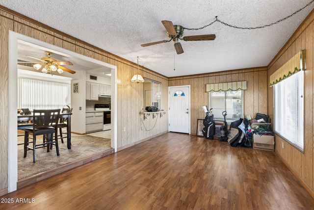 11034 W CRESTBROOK Drive, Sun City, AZ 85351