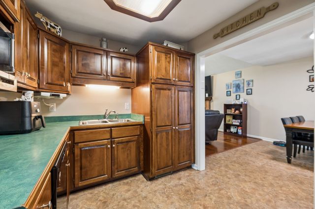 2075 Nikki Dr, Springfield, TN 37172