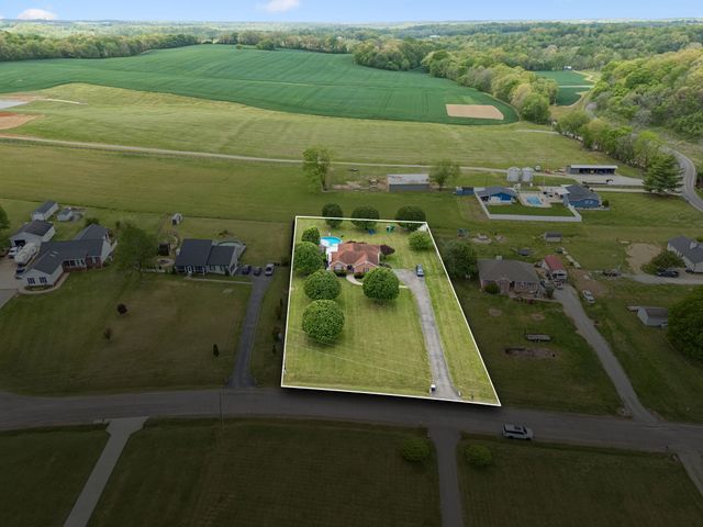 2075 Nikki Dr, Springfield, TN 37172