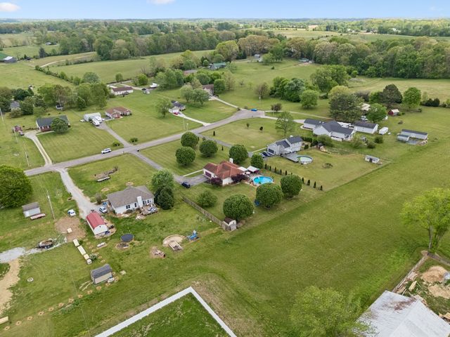 2075 Nikki Dr, Springfield, TN 37172