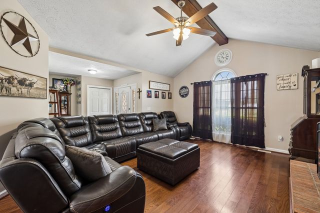 2075 Nikki Dr, Springfield, TN 37172