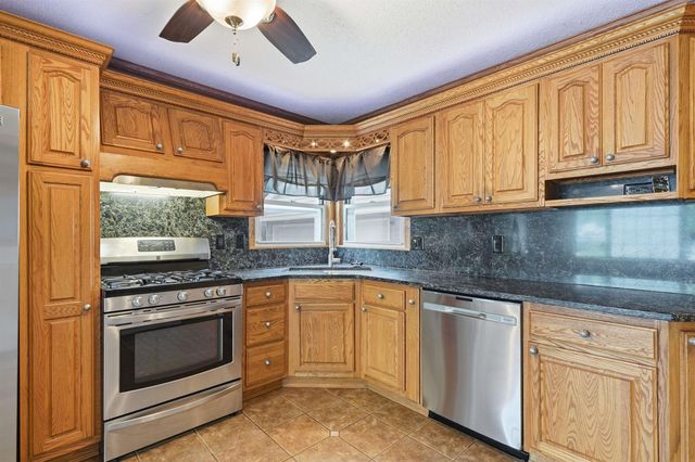 1781 Flower Street, Waterloo, IA 50701