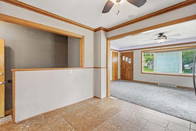 1781 Flower Street, Waterloo, IA 50701