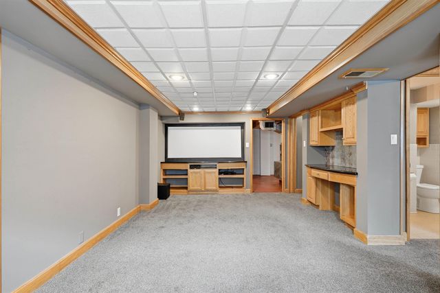 1781 Flower Street, Waterloo, IA 50701
