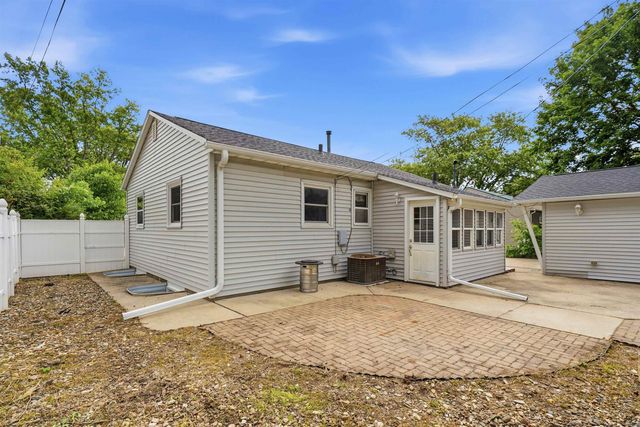 1781 Flower Street, Waterloo, IA 50701