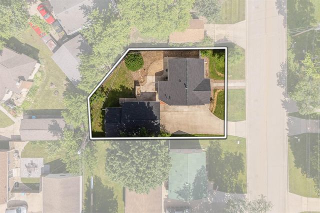 1781 Flower Street, Waterloo, IA 50701
