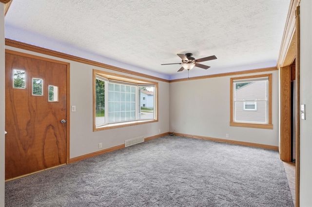 1781 Flower Street, Waterloo, IA 50701