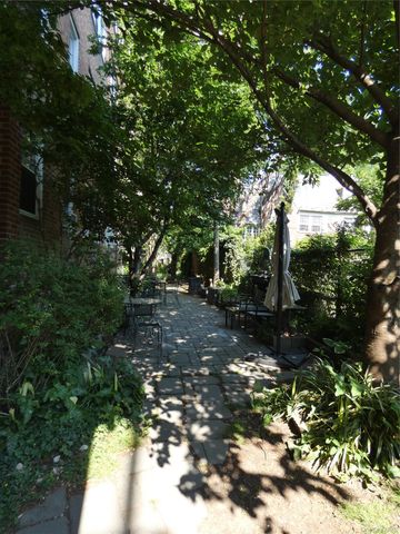 86-10 34th Avenue 613, Jackson Heights, NY 11372