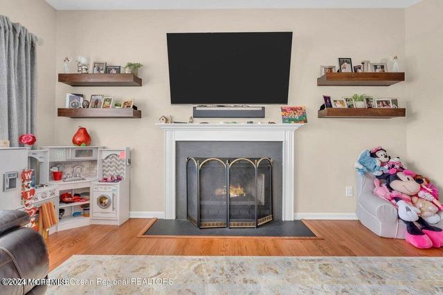 10 Judy Road, Eatontown, NJ 07724