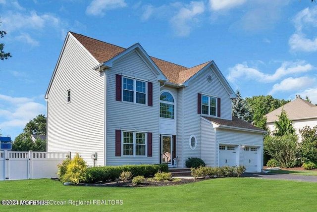 10 Judy Road, Eatontown, NJ 07724