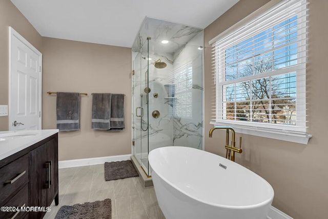 10 Judy Road, Eatontown, NJ 07724