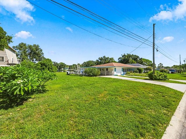 2242 CASA VISTA DRIVE, Palm Harbor, FL 34683