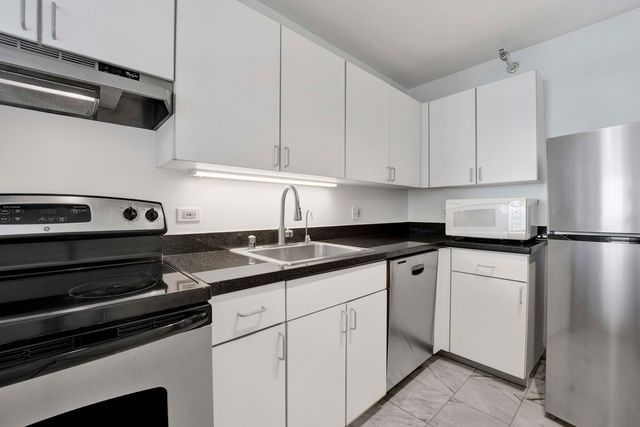 474 N Lake Shore Drive 2304, Chicago, IL 60611