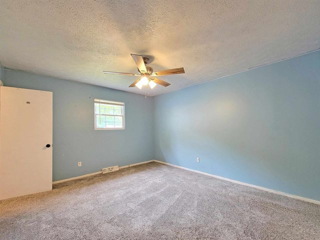 10 2nd North St, Barboursville, WV 25504