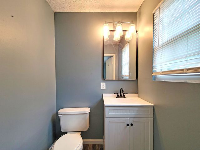 10 2nd North St, Barboursville, WV 25504