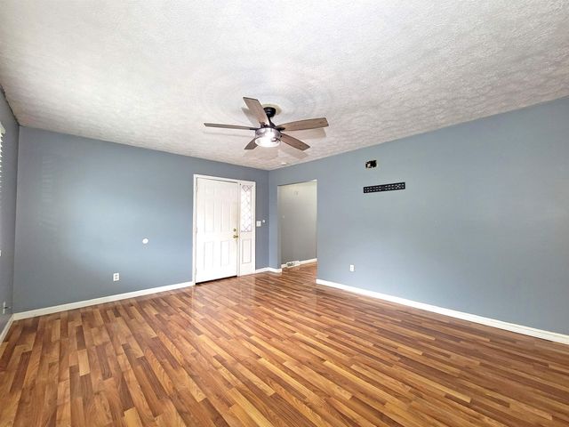 10 2nd North St, Barboursville, WV 25504