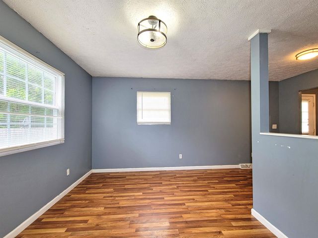 10 2nd North St, Barboursville, WV 25504