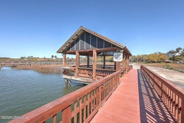 41 Petigru Drive, Beaufort, SC 29902