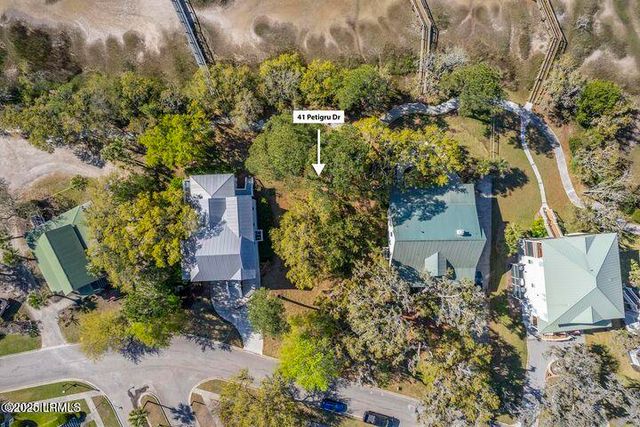 41 Petigru Drive, Beaufort, SC 29902