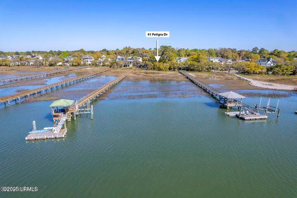 41 Petigru Drive, Beaufort, SC 29902