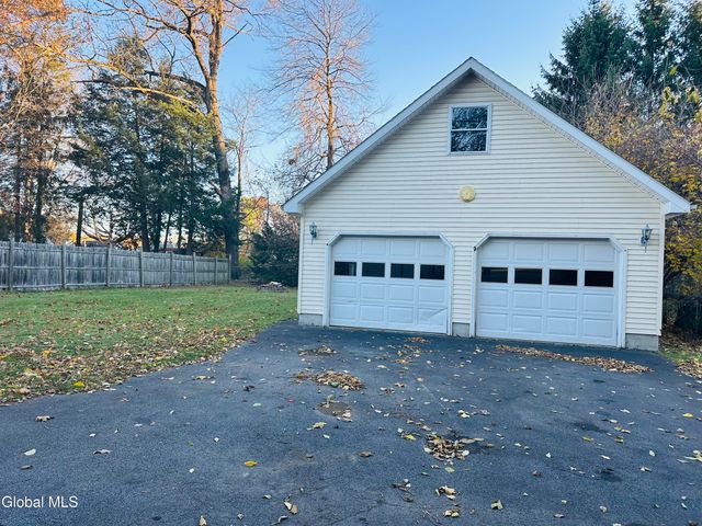 17 Mohican Terrace, Hudson Falls, NY 12839