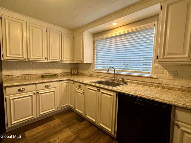 17 Mohican Terrace, Hudson Falls, NY 12839