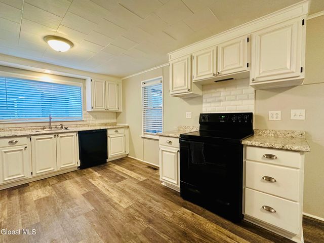 17 Mohican Terrace, Hudson Falls, NY 12839