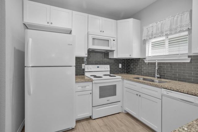 16850 Glenheath, Montgomery, TX 77316
