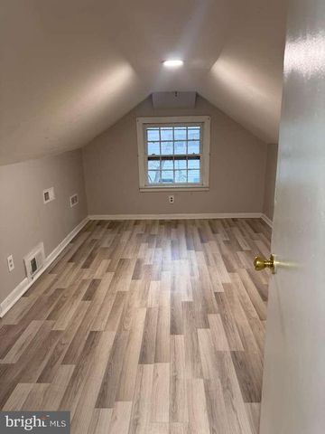 3007 ELMWOOD DR, Alexandria, VA 22303