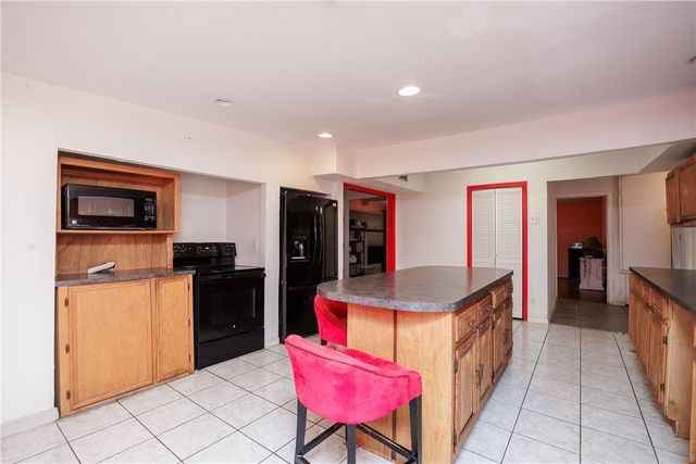 4825 Monette Dr, Corpus Christi, TX 78412