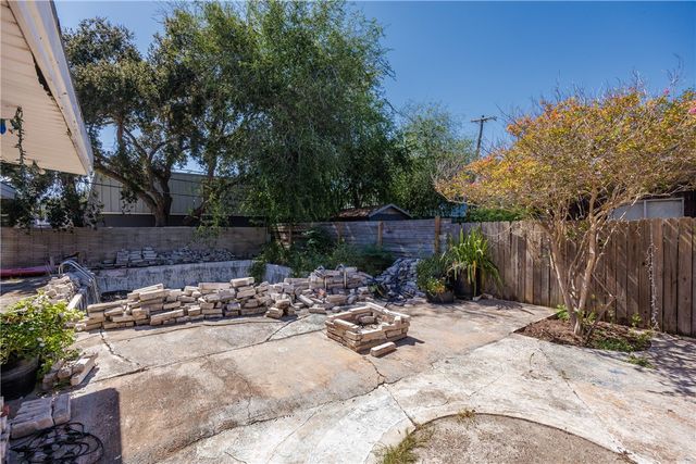 4825 Monette Dr, Corpus Christi, TX 78412