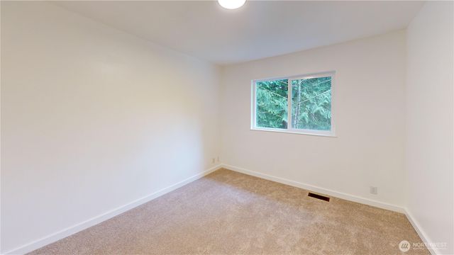 10 Sandalwood Circle, Bellingham, WA 98229