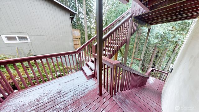 10 Sandalwood Circle, Bellingham, WA 98229