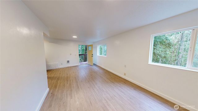 10 Sandalwood Circle, Bellingham, WA 98229