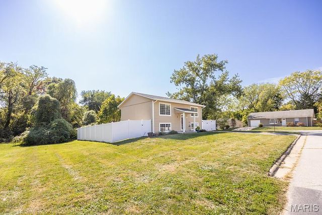 603 W Madison Street, O'fallon, IL 62269