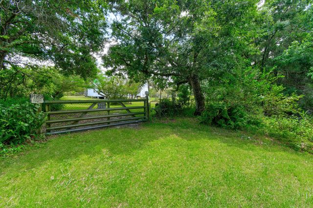 332 SW Salerno Road, Stuart, FL 34997