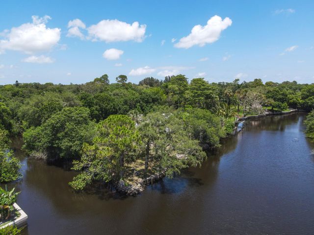 332 SW Salerno Road, Stuart, FL 34997