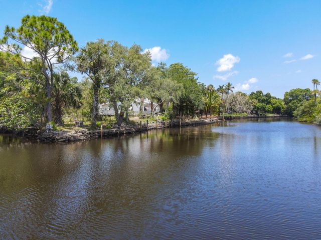 332 SW Salerno Road, Stuart, FL 34997