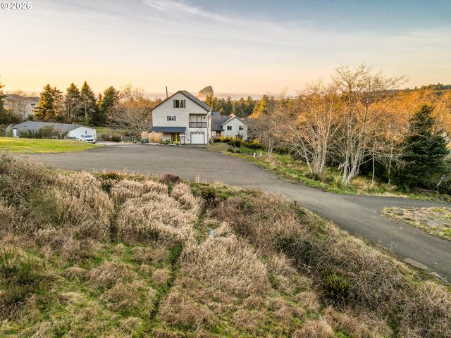 Valley View Dr, Pacific City, OR 97135