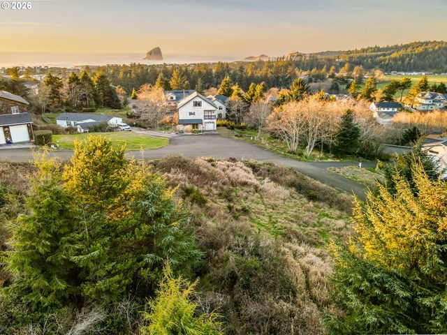 Valley View Dr, Pacific City, OR 97135