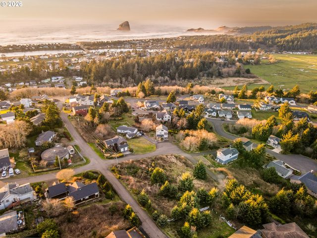Valley View Dr, Pacific City, OR 97135